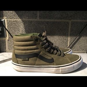 Vans SK8-HI Pro. Size 10.